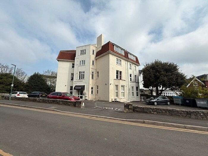 2 Bedroom Flat To Rent In Exeter Park Road, Bournemouth, BH2
