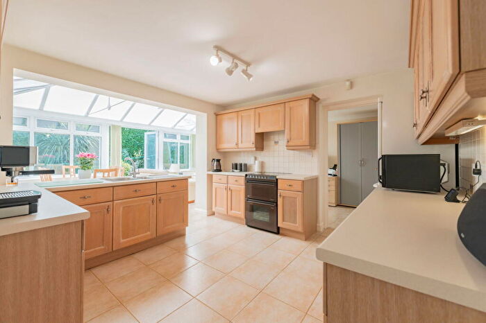 5 Bedroom Detached House For Sale In Courtenay Close, Titchfield Park, Fareham, PO15