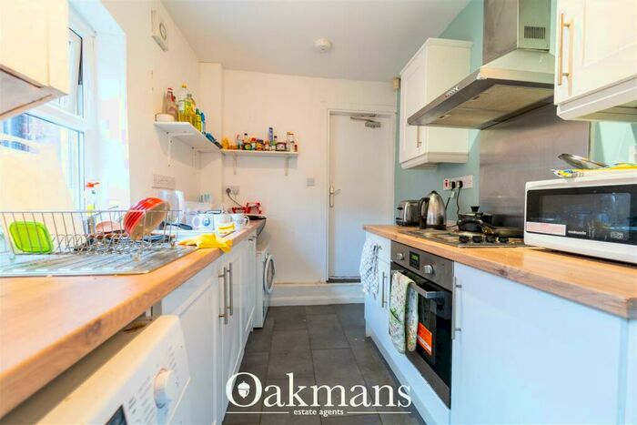 4 Bedroom House To Rent In Heeley Road, Selly Oak, B29