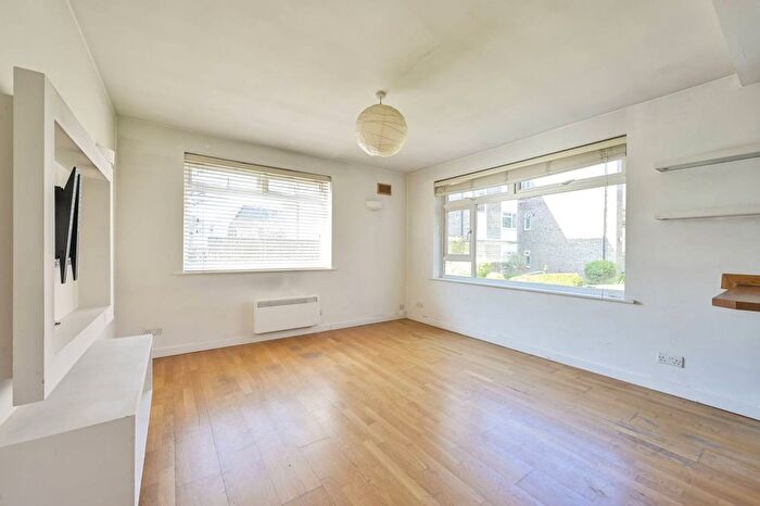 1 Bedroom Flat To Rent In Leopold Avenue, Wimbledon, London, SW19