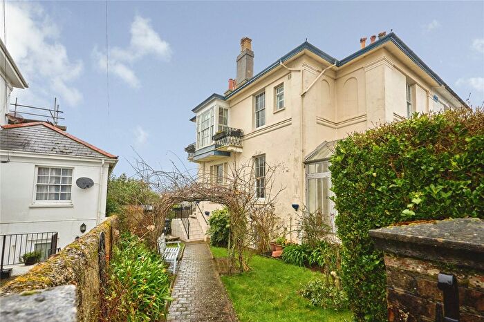 2 Bedroom Maisonette For Sale In John Street, Ryde, Isle Of Wight, PO33