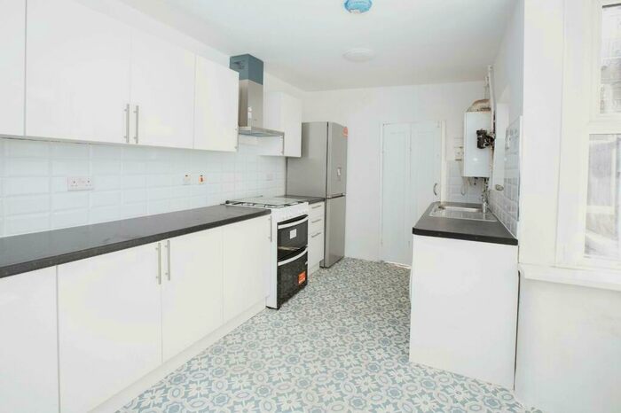4 Bedroom Terraced House To Rent In Jedburgh Road, London, E13