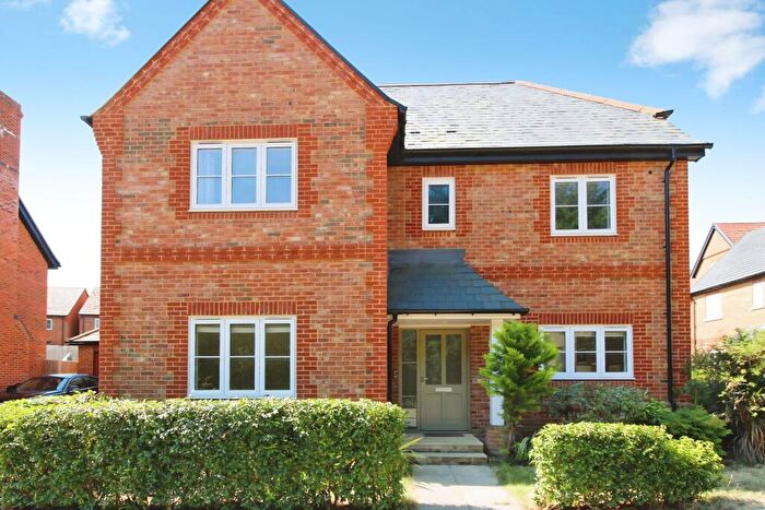 4 Bedroom Detached House To Rent In Heatherdene Road, Abbey Barn, High Wycombe, HP10