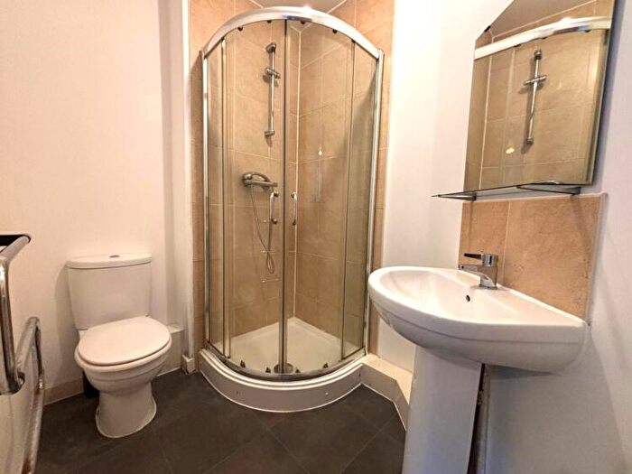 2 Bedroom Apartment To Rent In Irwell Building, Derwent Street Salford, M5