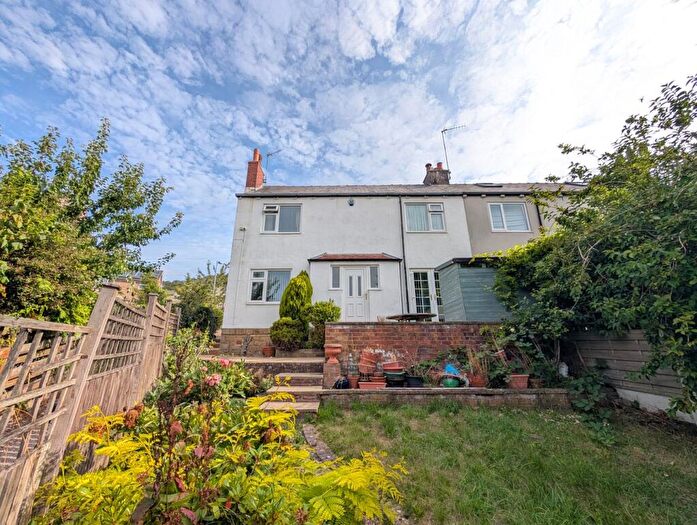 3 Bedroom Semi Detached House For Sale In Silverdale Avenue, Riddlesden, Keighley, BD20