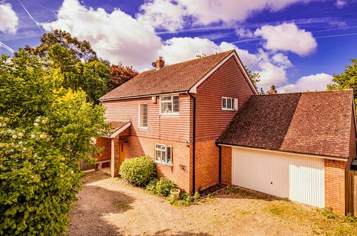 4 Bedroom Detached House For Sale In Whinwhistles, Aldworth, RG8