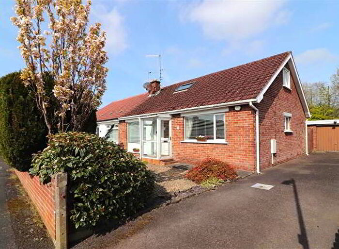 4 Bedroom Semi-detached Bungalows For Sale In Ardis Avenue, Lisburn, BT28