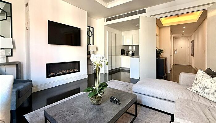 1 Bedroom Flat To Rent In Green Street, London, W1K
