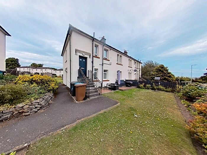 2 Bedroom Flat To Rent In Craigie Avenue, Craigie, Dundee, DD4