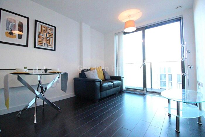2 Bedroom Apartment To Rent In Joiner Street, Manchester, M4