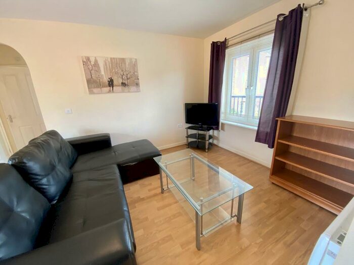 1 Bedroom Flat To Rent In Gabriel Court, Leeds, LS10