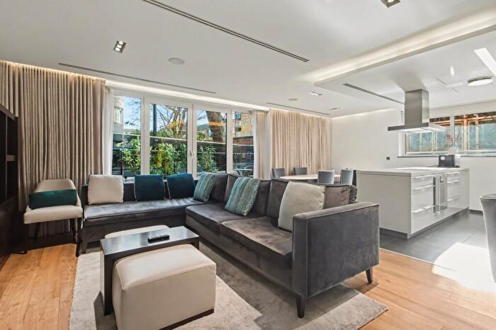 2 Bedroom Flat To Rent In Atrium Apartments, Park Road, NW8