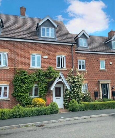 4 Bedroom Property To Rent In Laughton Drive, Stamford, PE9