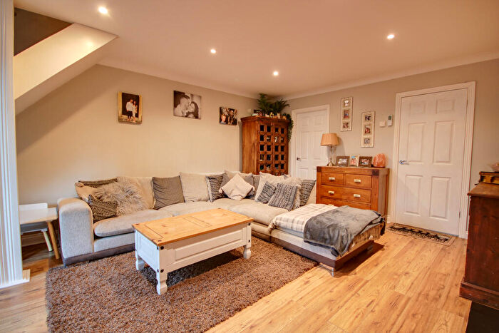 2 Bedroom Terraced House For Sale In Bitterne! Parking! Low Maitenance Rear Garden!, SO18
