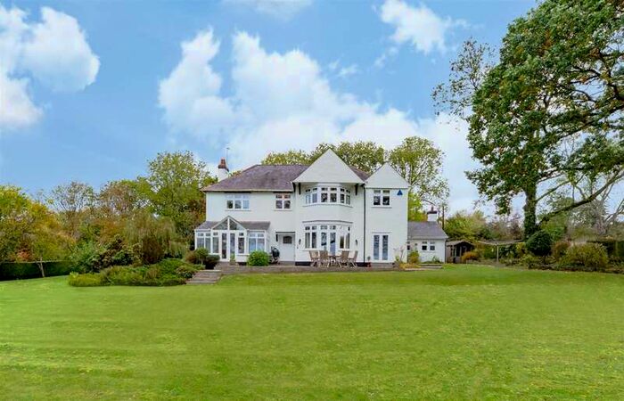 5 Bedroom Property For Sale In Oakham Road, Tilton On The Hill, LE7