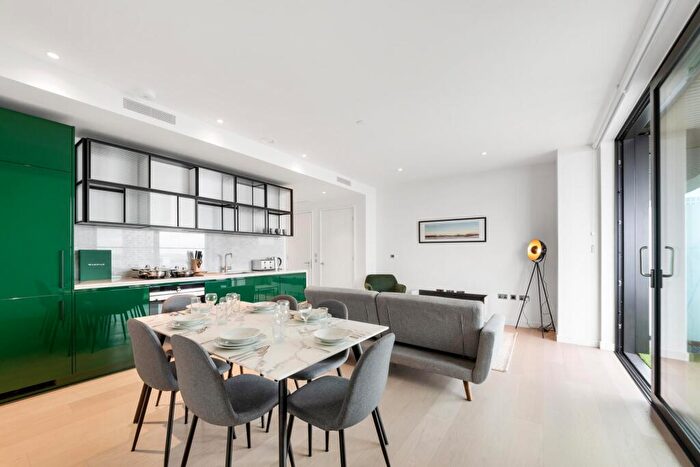 1 Bedroom Apartment To Rent In Bagshaw Building, Wardian, Canary Wharf, E14