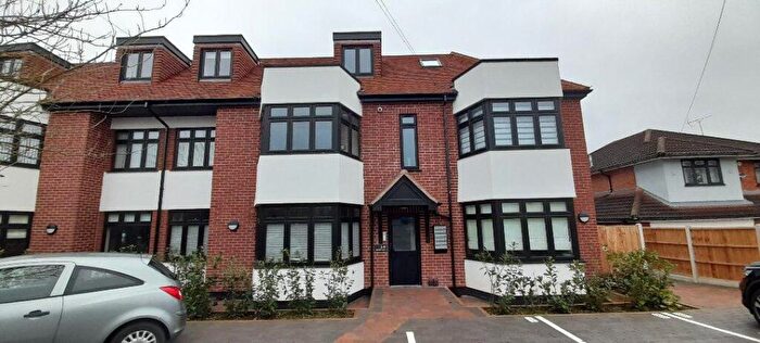 2 Bedroom Flat To Rent In Harold Court, The Walk, Hornchurch, RM11