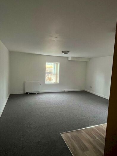 1 Bedroom Flat To Rent In Flat, - South Road, L22