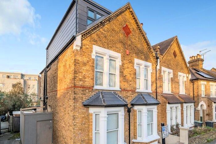 Apartment To Rent In Gilmore Road London, SE13