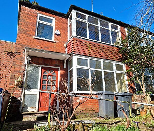 3 Bedroom Semi Detached House For Sale In Rosehay Lane, Failsworth, Manchester, M35