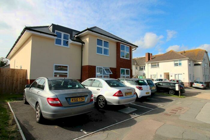 2 Bedroom Flat To Rent In Lower Ashley Road, New Milton, BH25