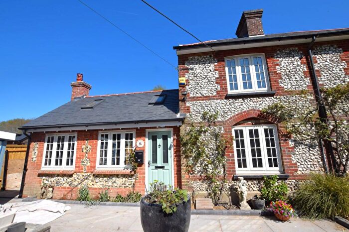 3 Bedroom Semi-Detached House To Rent In Naphill Common, Naphill, HP14