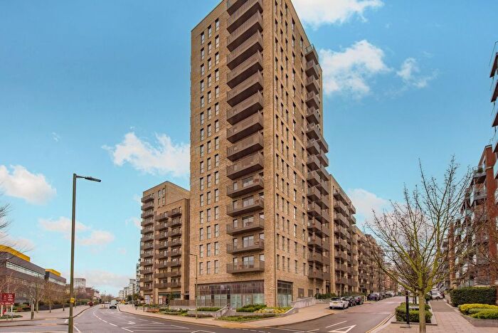 Studio To Rent In The Draper, Colindale, London, NW9