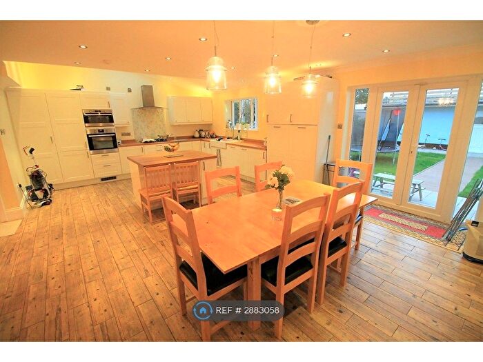 6 Bedroom Semi-Detached House To Rent In Sheringham Avenue, Romford, RM7