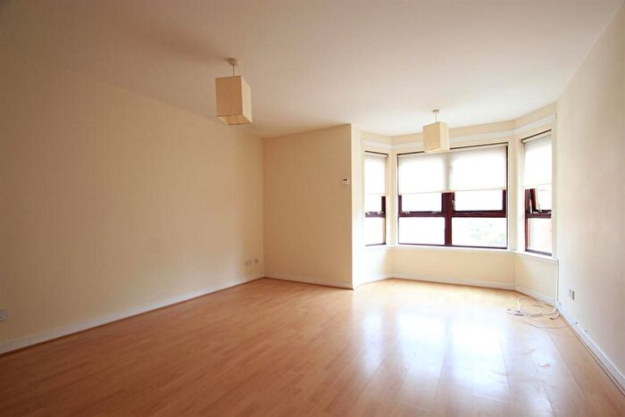 2 Bedroom Apartment To Rent In Meadow Park Street, Dennistoun, G31