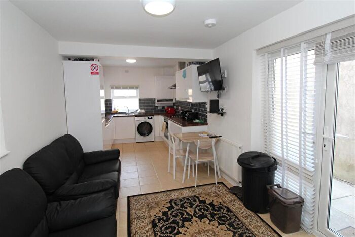 4 Bedroom House To Rent In Copper Street, Cardiff, CF24