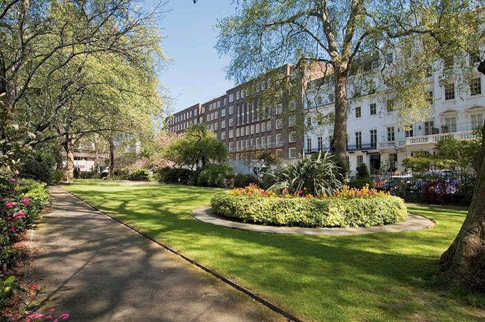 1 Bedroom Flat To Rent In Lowndes Square, London, SW1X