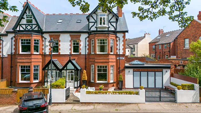 6 Bedroom End Of Terrace House For Sale In Roker Park Terrace, Roker, Sunderland, SR6