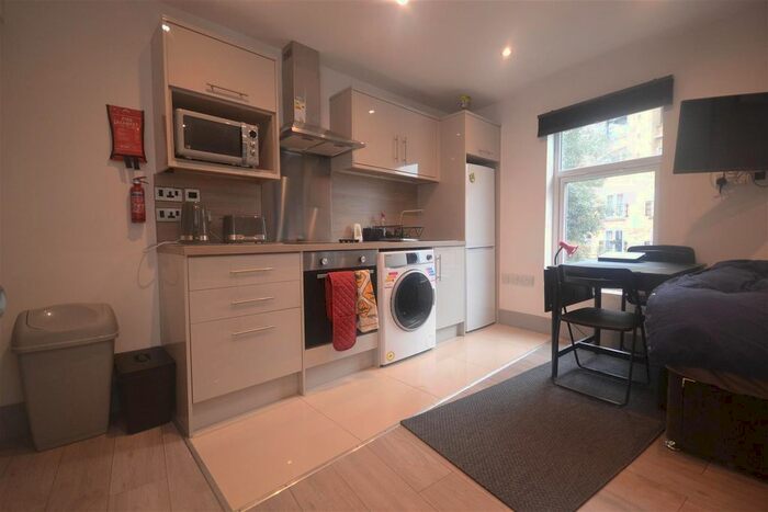 Studio To Rent In Southampton Street, Reading, RG1