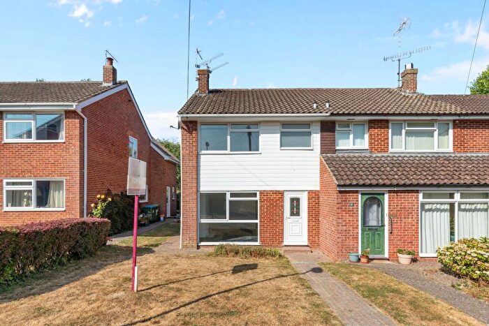 3 Bedroom Semi-Detached House For Sale In Rowlands Road, Horsham, RH12