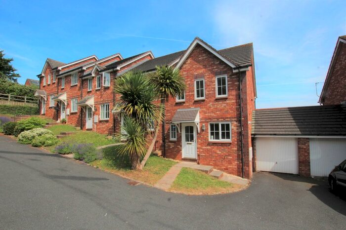 3 Bedroom End Of Terrace House To Rent In Curlew Close, Torquay, TQ2