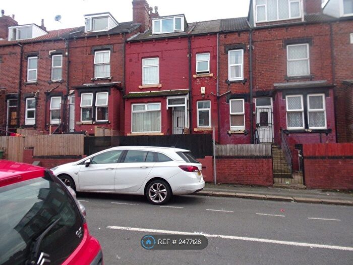 2 Bedroom Terraced House To Rent In Clifton Terrace, Leeds, LS9
