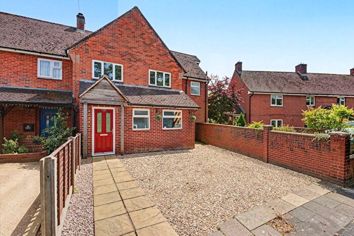 4 Bedroom Terraced House For Sale In The Circle, Wickham, PO17