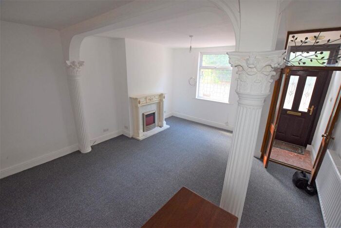 2 Bedroom End Terrace House To Rent In Sealand Road, Chester, CH1