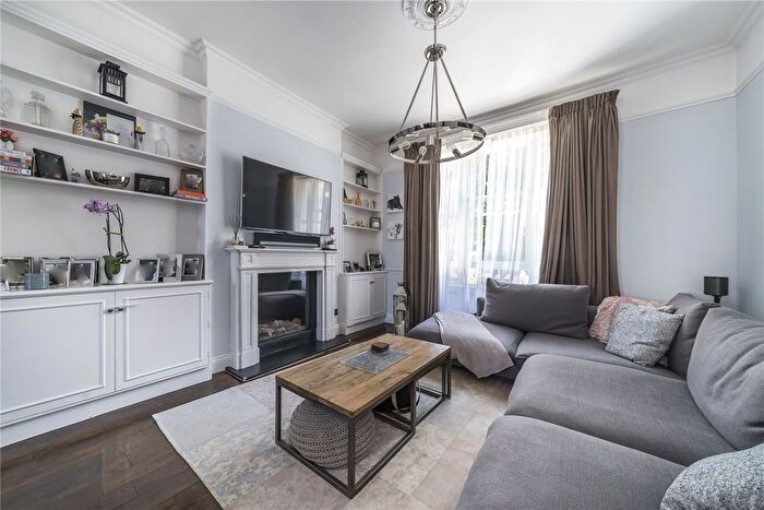 3 Bedroom Flat To Rent In Goldney Road, London, W9
