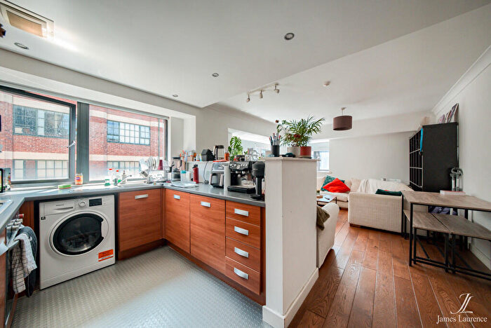 2 Bedroom Apartment For Sale In Rea House, Bradford Street, Digbeth, B12