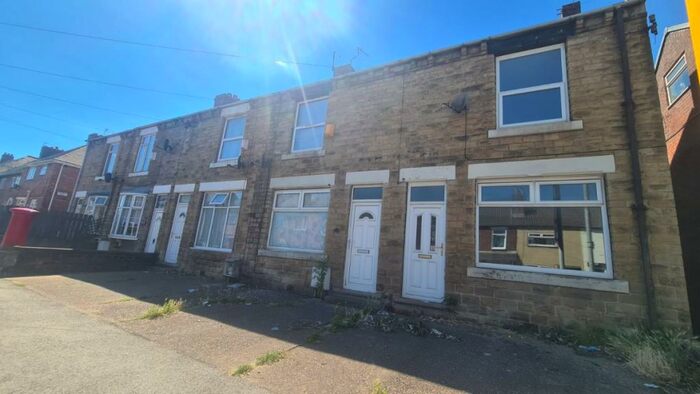 3 Bedroom House To Rent In Furlong Road, Bolton On Dearne, S63