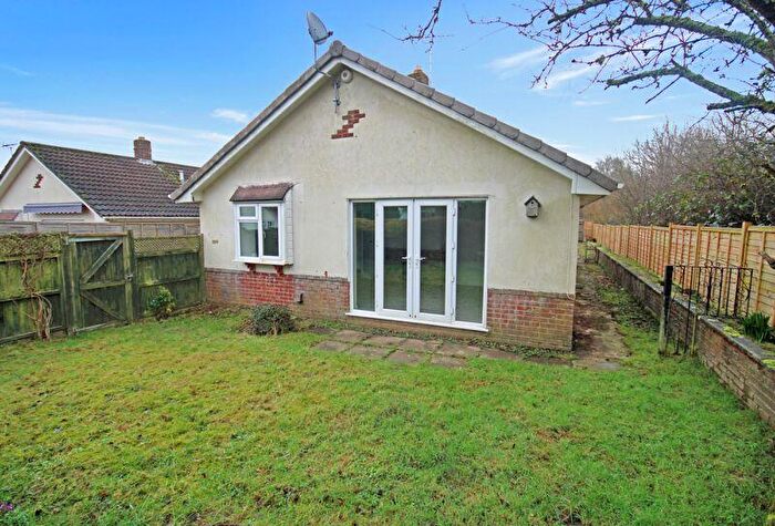 3 Bedroom Bungalow For Sale In Blackwater Grove, Fordingbridge, SP6