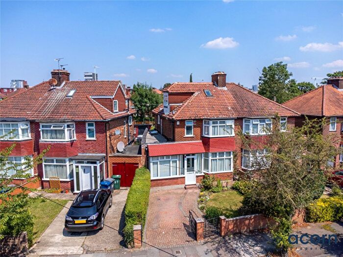 4 Bedroom Semi Detached House For Sale In New Way Road, Colindale, London, NW9