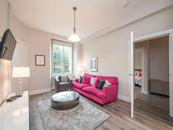 1 Bedroom Flat To Rent In Moat Terrace, Edinburgh, EH14