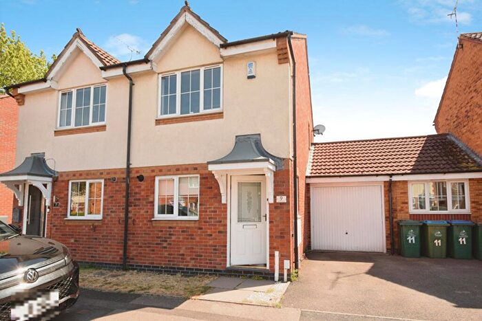 2 Bedroom Semi Detached House For Sale In Moore Close, Longford, Coventry, West Midlands, CV6