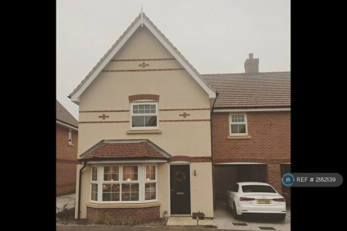 4 Bedroom Detached House To Rent In Firethorn, Wokingham, RG2