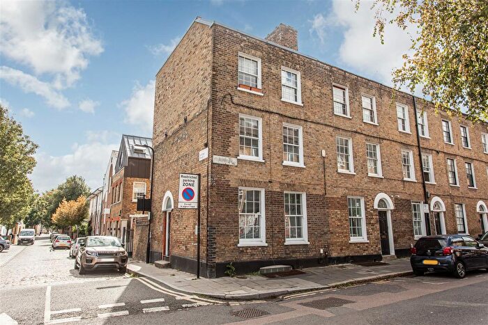 4 Bedroom End Terrace House For Sale In Pearson Street, Hoxton, E2