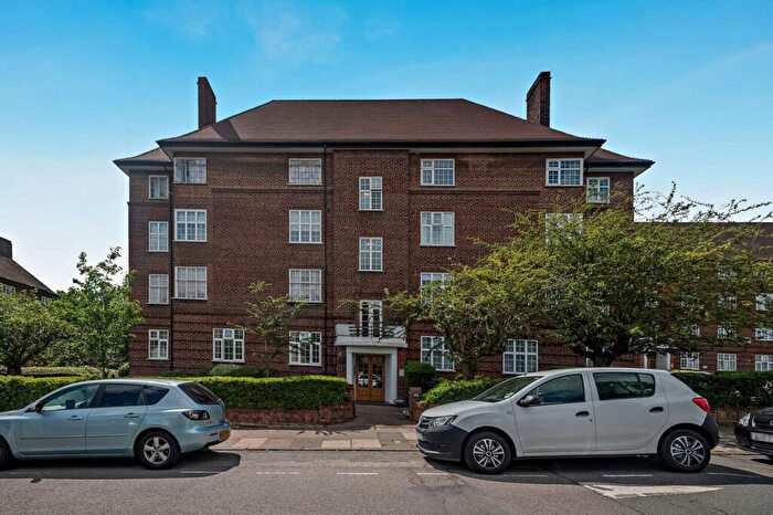 2 Bedroom Flat For Sale In Kings Drive, Wembley, HA9