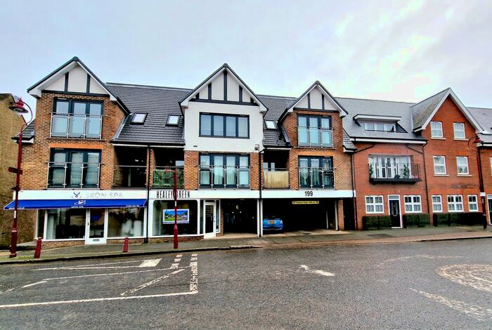 2 Bedroom Flat To Rent In Watling Street, Radlett, WD7