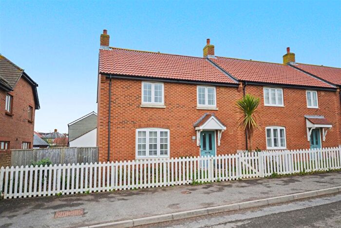 3 Bedroom End Of Terrace House For Sale In Putton Lane, Chickerell, Weymouth, DT3